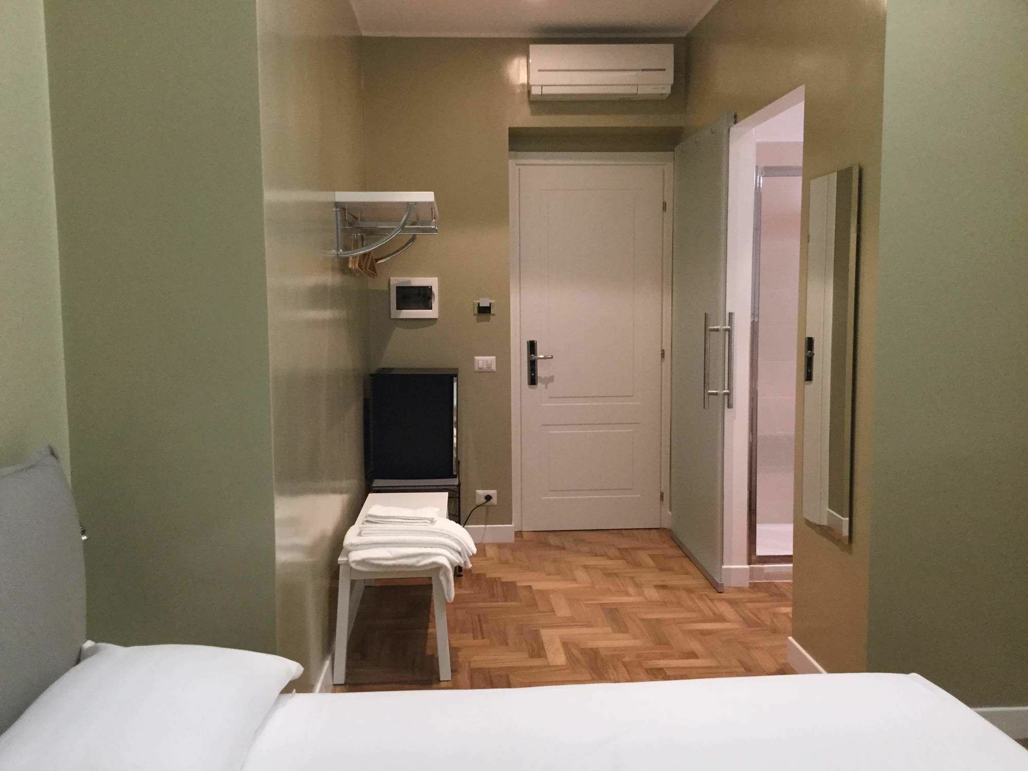 Dulcis Inn River Рим Екстериор снимка
